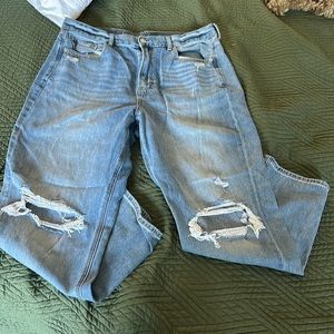 American Eagle size 14 short mom jeans with knee cut outs